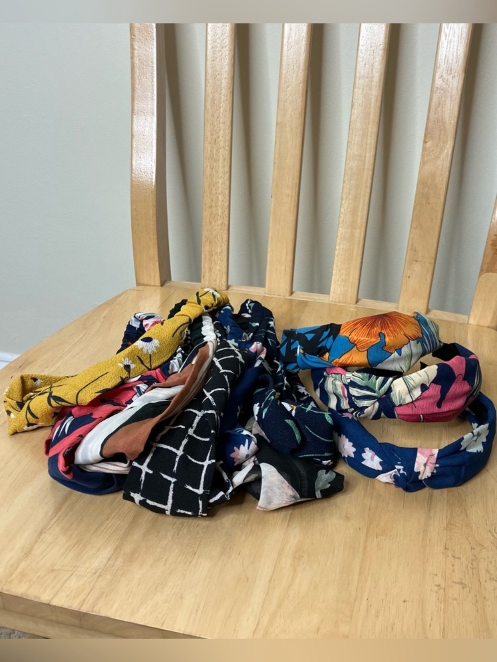 Bundle of 10 women’s headbands